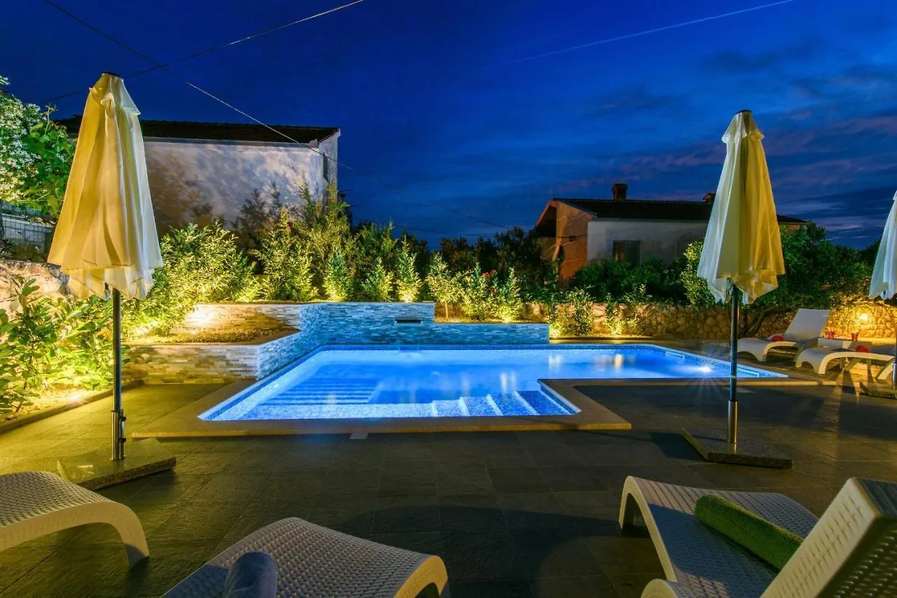 Apartments Dubravka 0*, Trogir Croatia