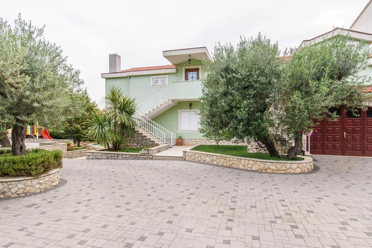 Apartments Dubravka  Trogir